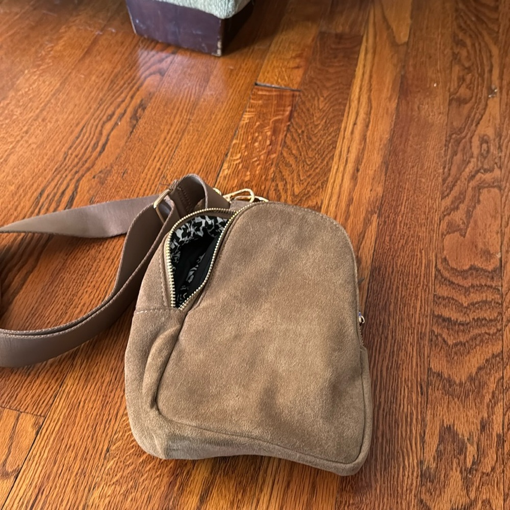 Crossbody bag